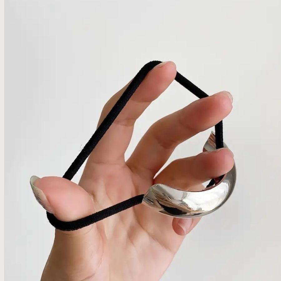 Pony hair cuff - Curlycosas