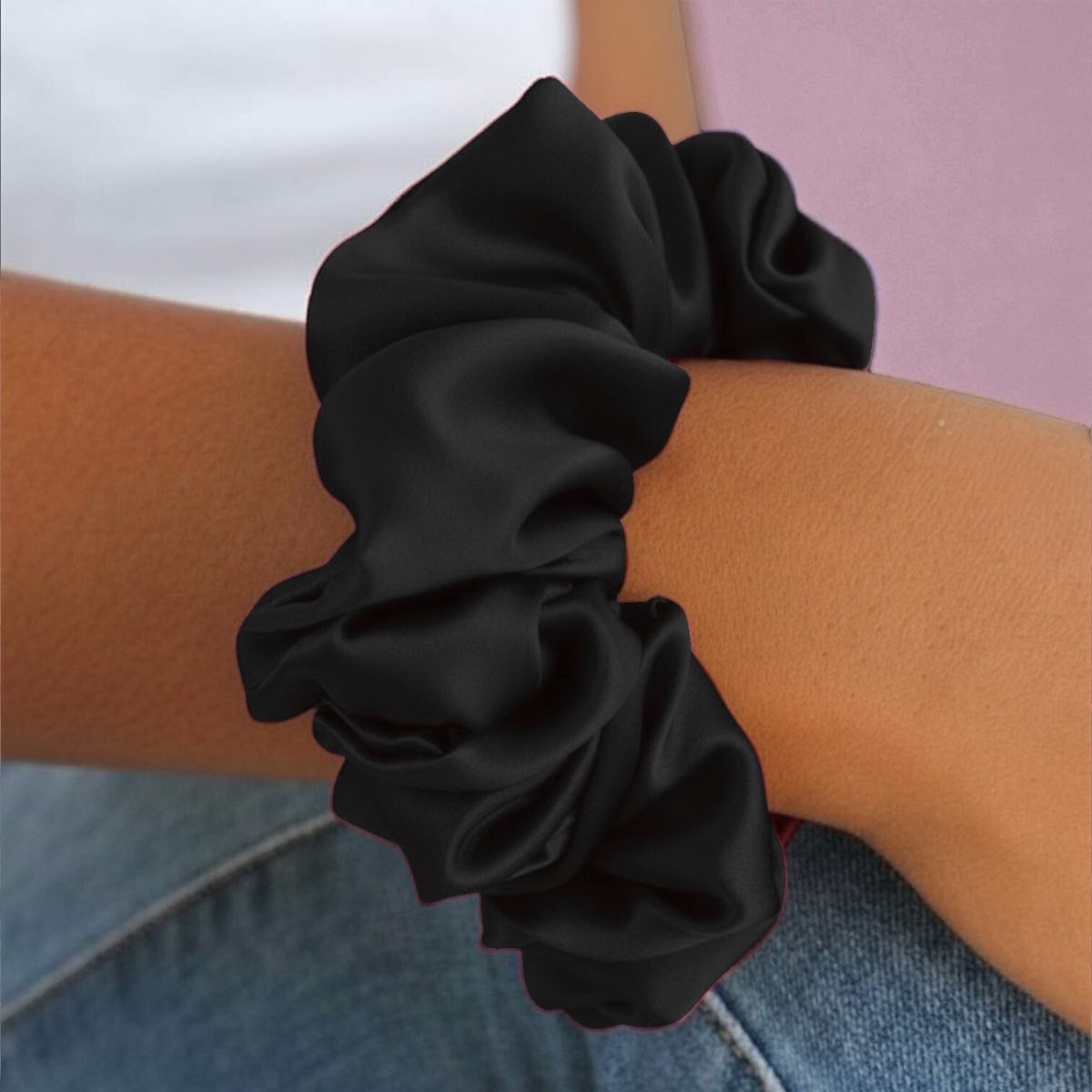 Scrunchie de satín - Curlycosas